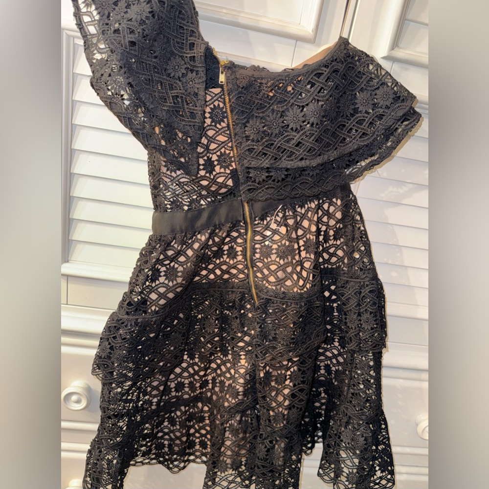 Self-Portrait Guipure Lace One Shoulder Mini Dress Black NWT Size 0 - Picture 8 of 16